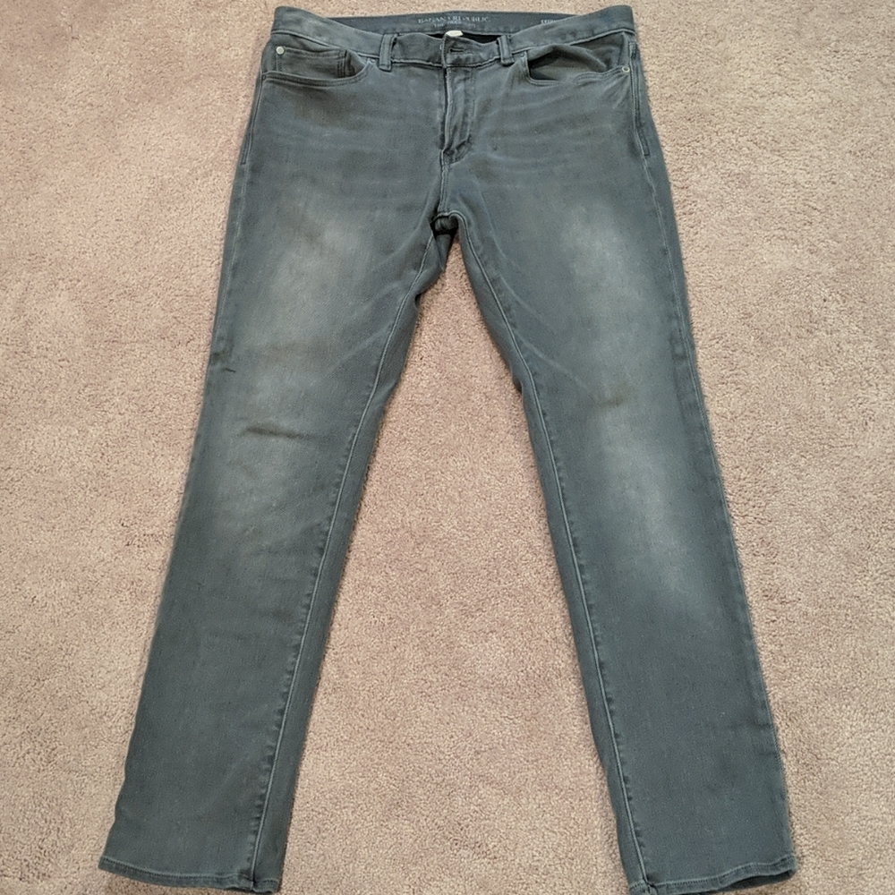 Banana Republic Skinny TravelerJeans